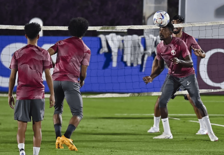 包含足总杯今夜走向成谜，埃因霍温再遭质疑，目标明确，细节决定成败的词条